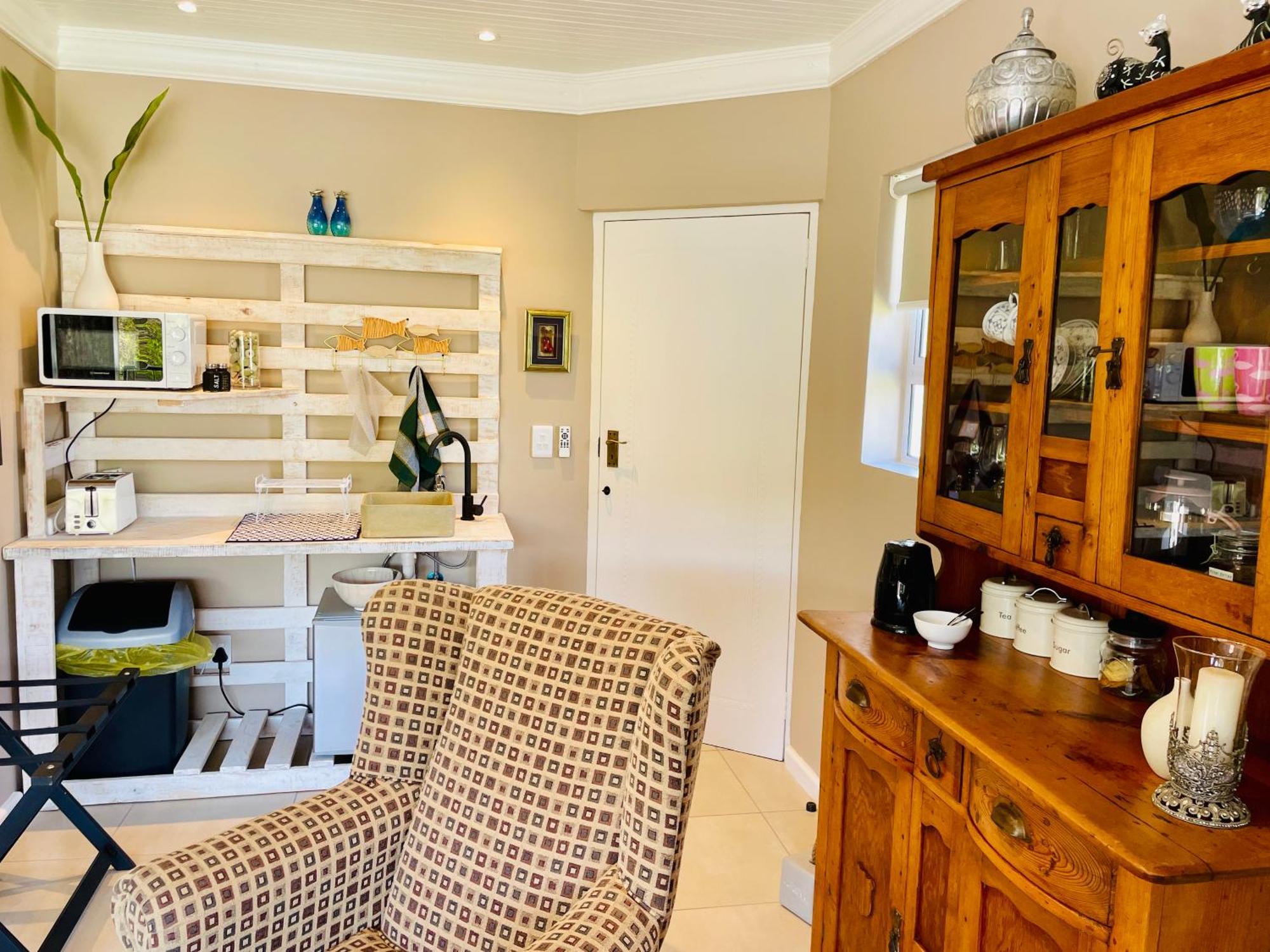 Calm Waters Guesthouse Plettenberg Bay Habitación foto